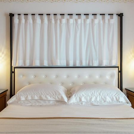 Mitsis Selection Blue Domes Hotel Pylion Bagian luar foto